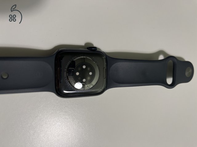 Apple watch series 8
