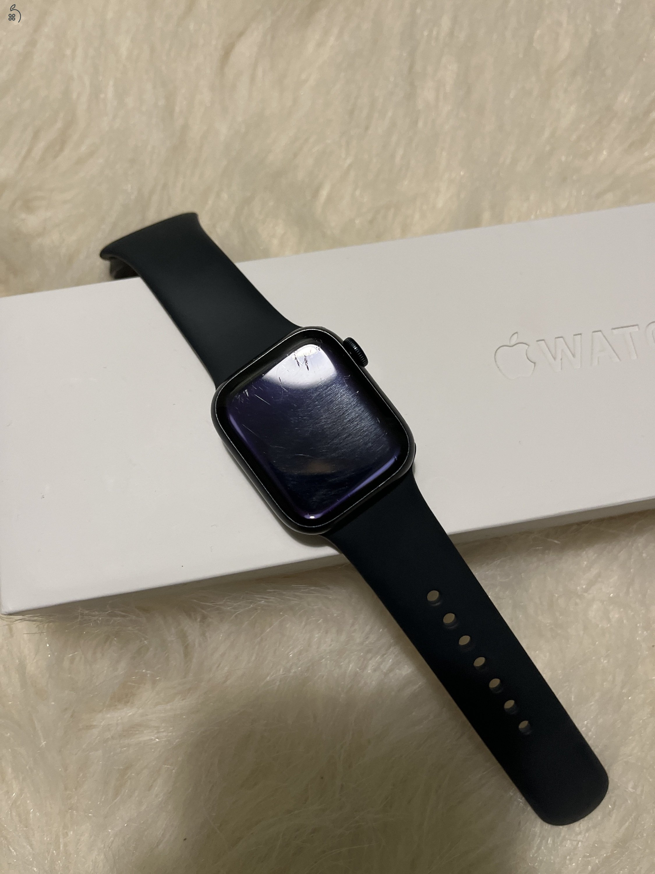 Apple watch series 8