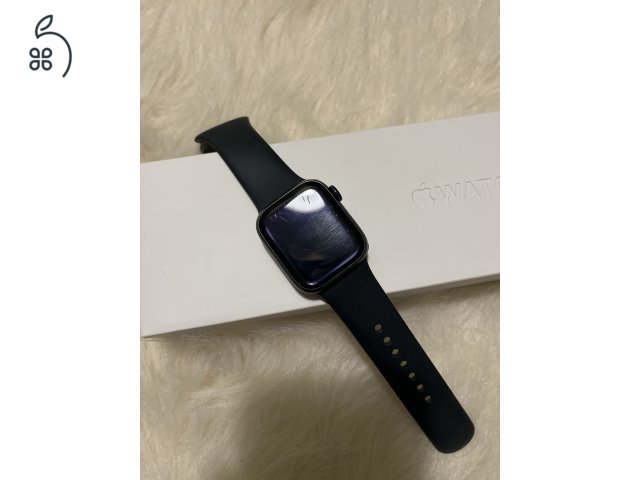 Apple watch series 8