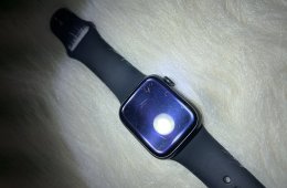 Apple watch series 8