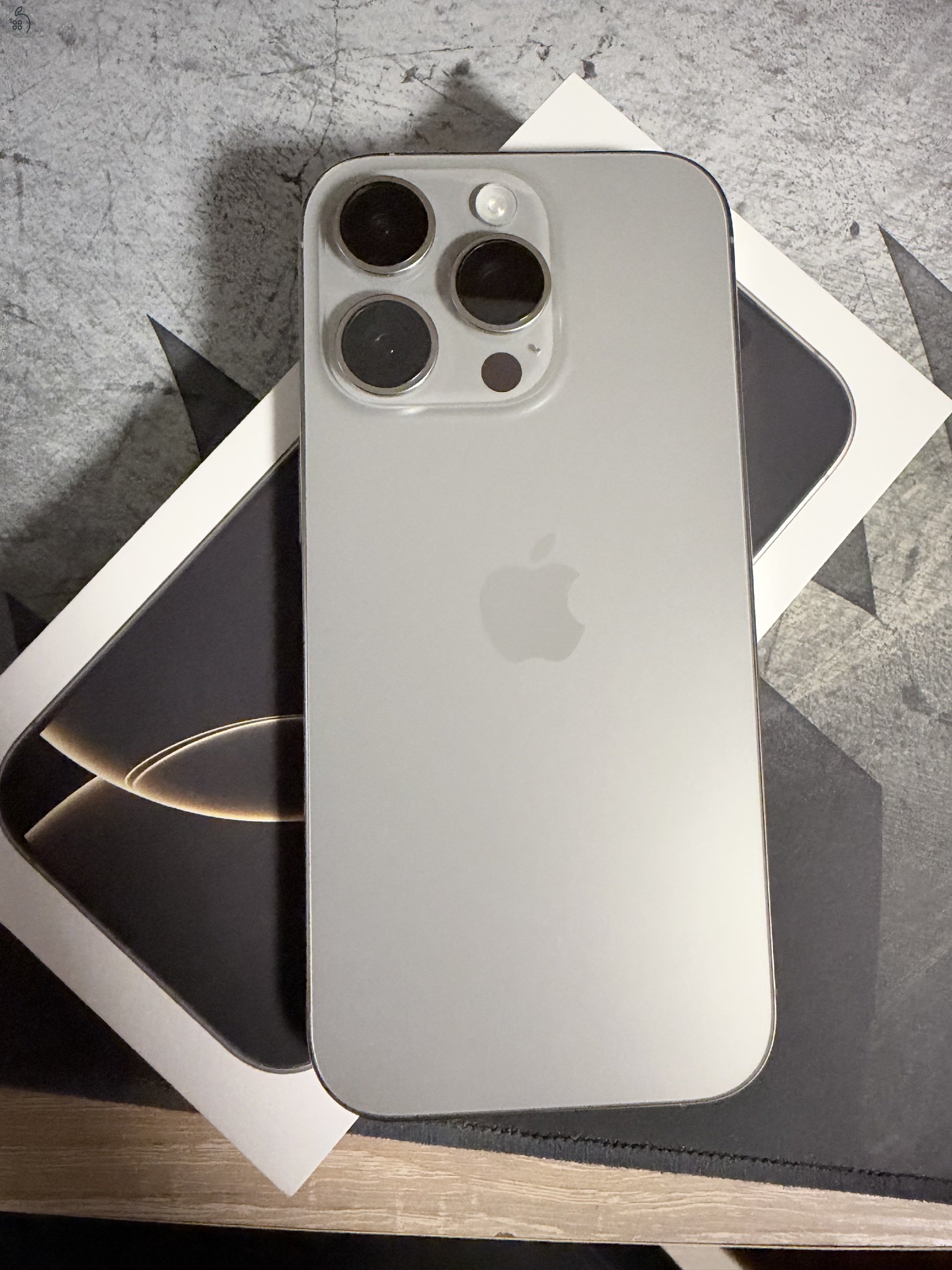 iPhone 16 Pro 256gb natúr titán