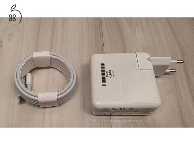 MacBook Pro M1 16GB/1TB MAGYAR BILLENTYŰZETTEL