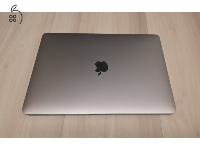 MacBook Pro M1 16GB/1TB MAGYAR BILLENTYŰZETTEL