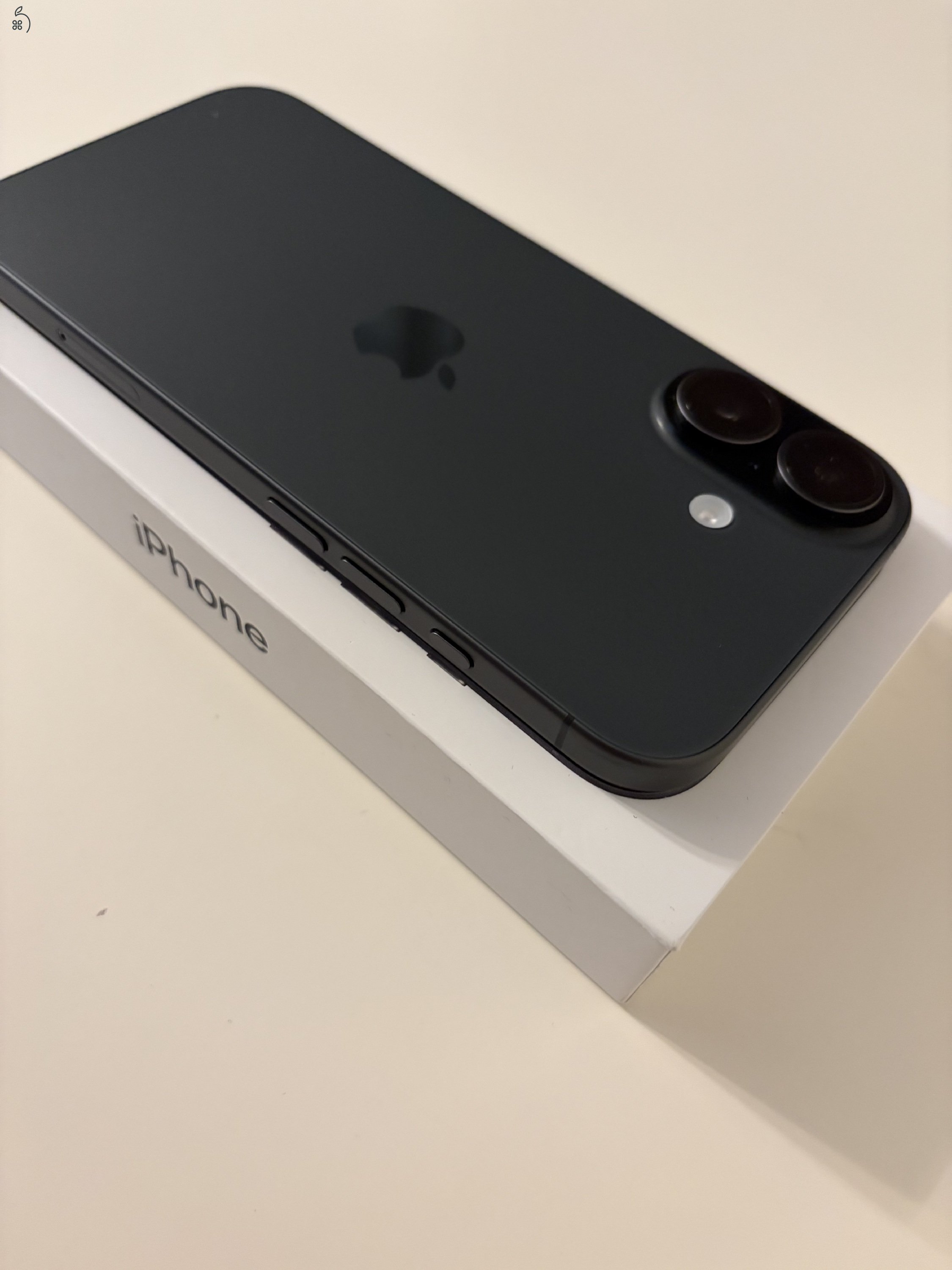 Újszerű iPhone 17 256gb, szürke, 3 év garancia!