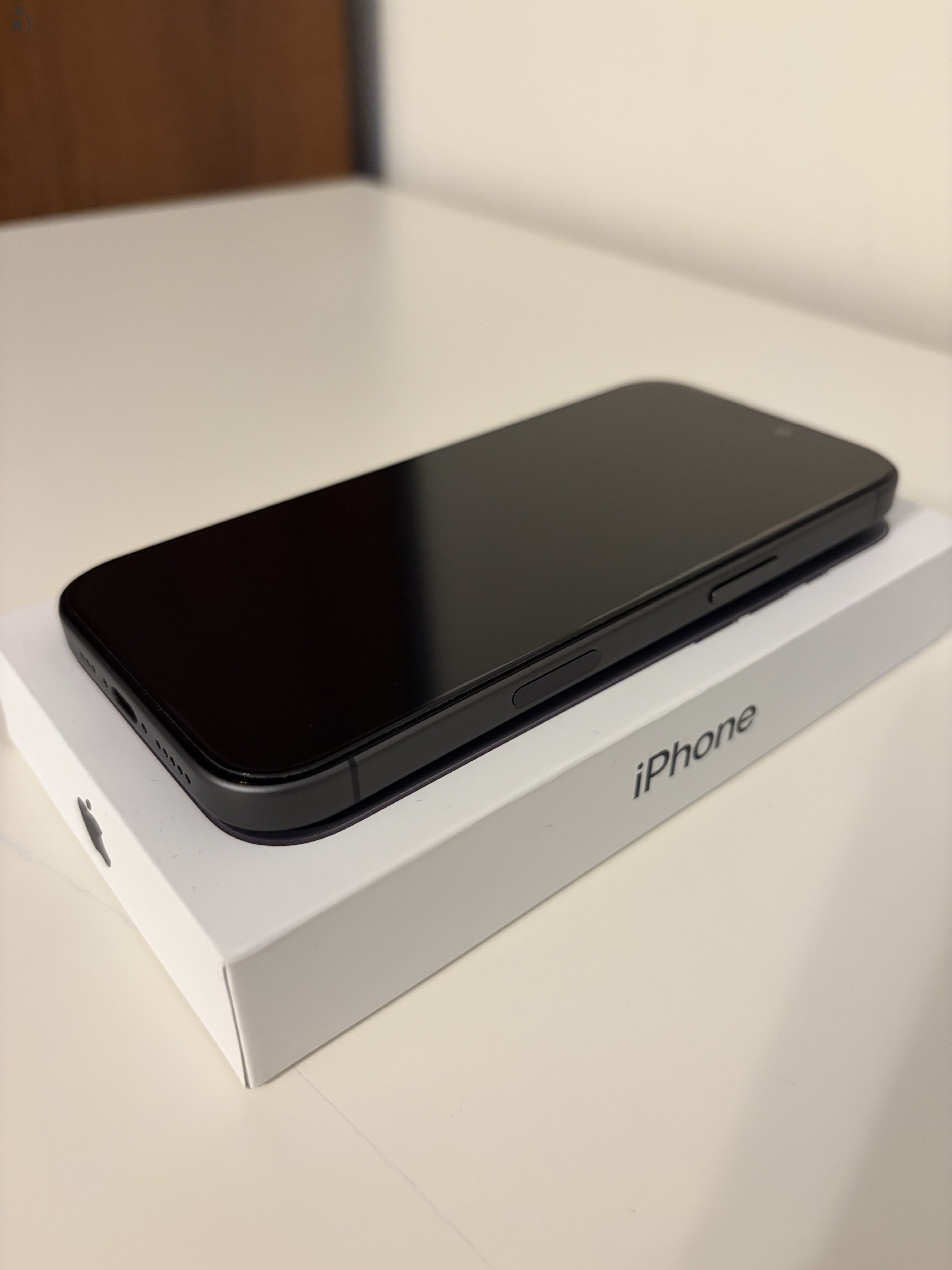 Újszerű iPhone 17 256gb, szürke, 3 év garancia!
