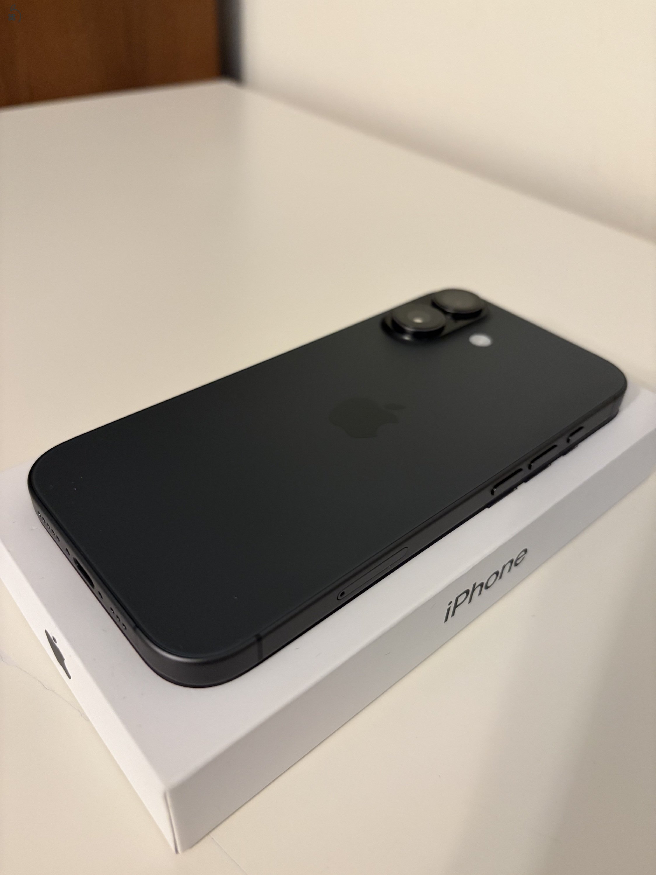 Újszerű iPhone 17 256gb, szürke, 3 év garancia!