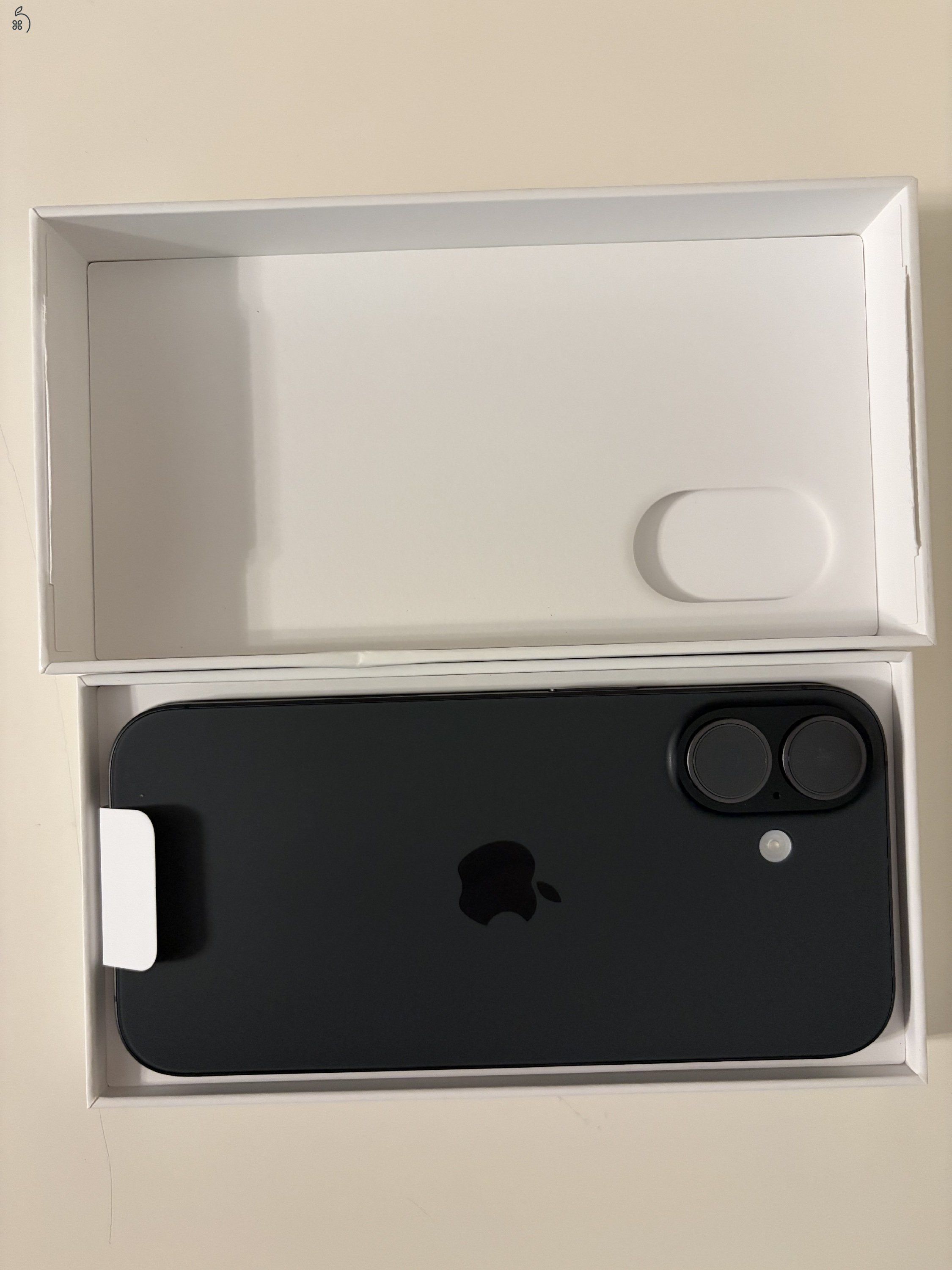 Újszerű iPhone 17 256gb, szürke, 3 év garancia!