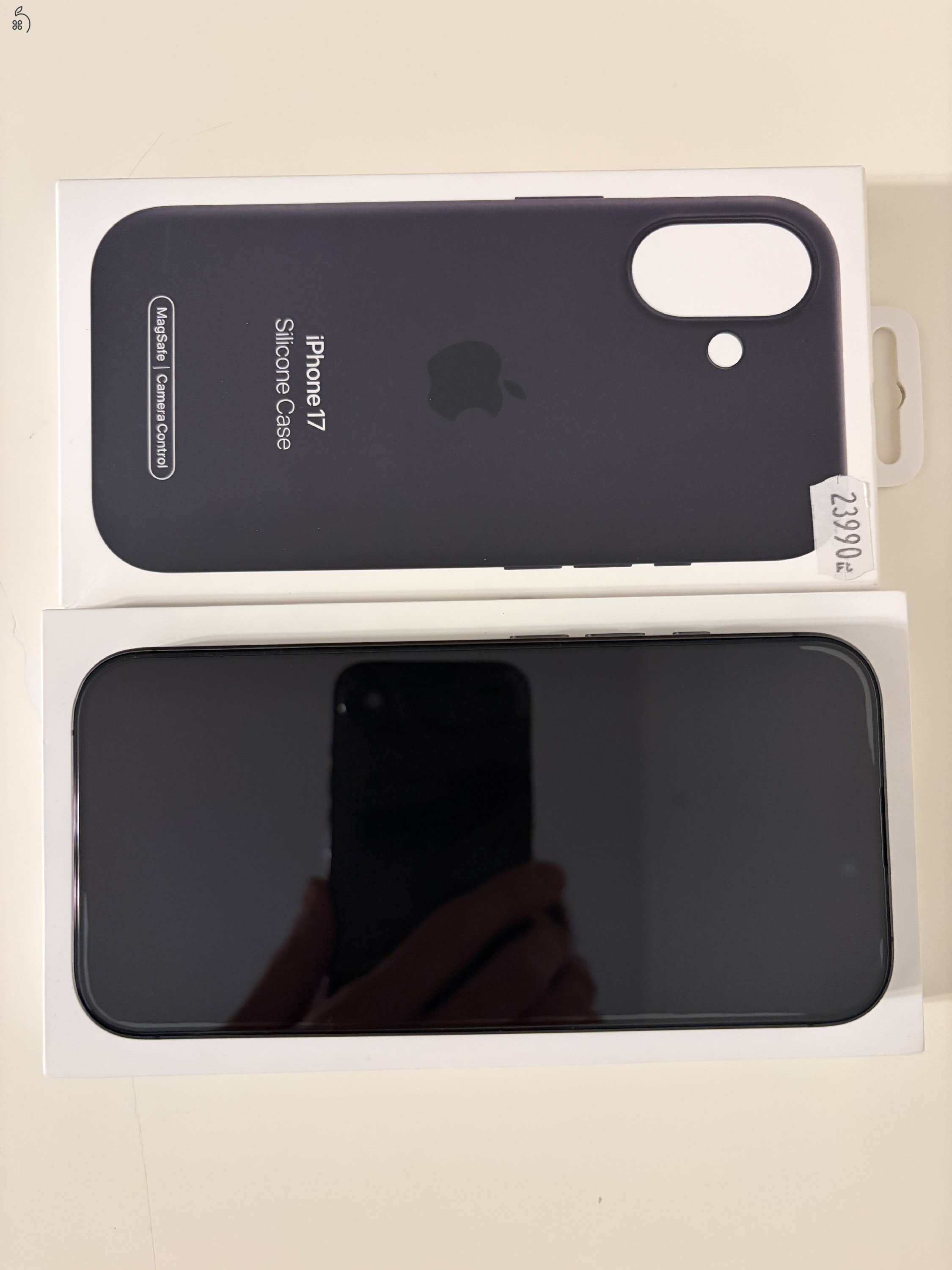 Újszerű iPhone 17 256gb, szürke, 3 év garancia!