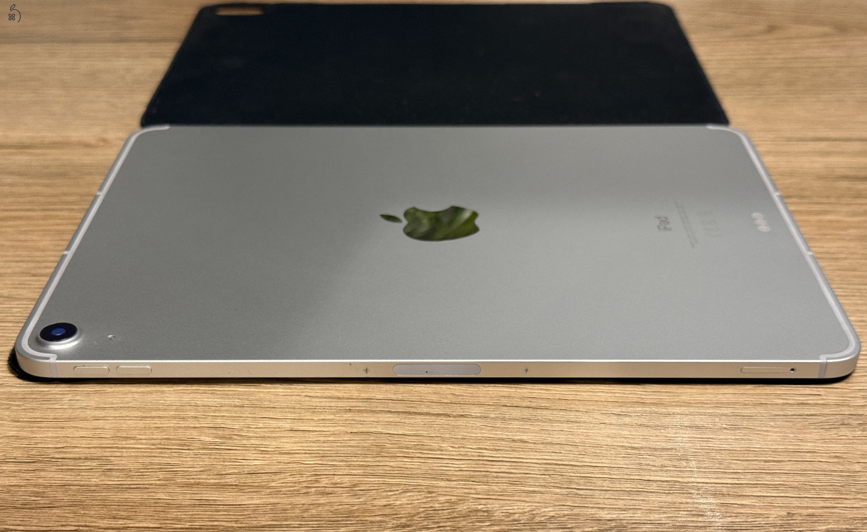 Apple iPad Air 4th gen Wifi 64 GB - törtött üveg