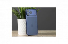 Használt Apple iPhone 17 Pro Max 256GB kék B US-8825