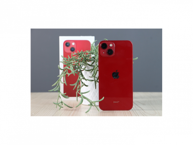 Használt Apple iPhone 13 256GB piros B US-8545