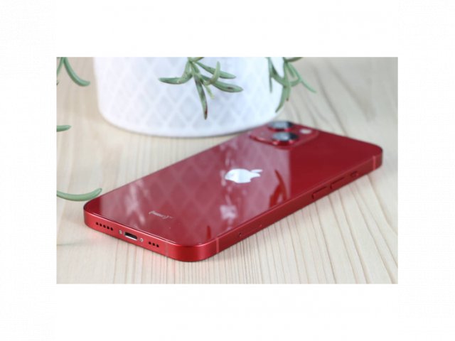 Használt Apple iPhone 13 256GB piros B US-8545
