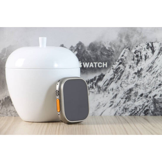 Használt Apple Watch Ultra 49mm Natural Titanium B US-8718