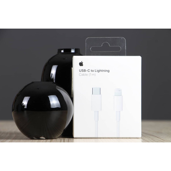 Használt Apple USB-C – Lightning kábel A US-8656