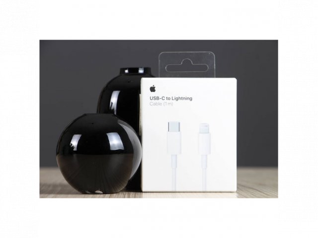 Használt Apple USB-C – Lightning kábel A US-8656