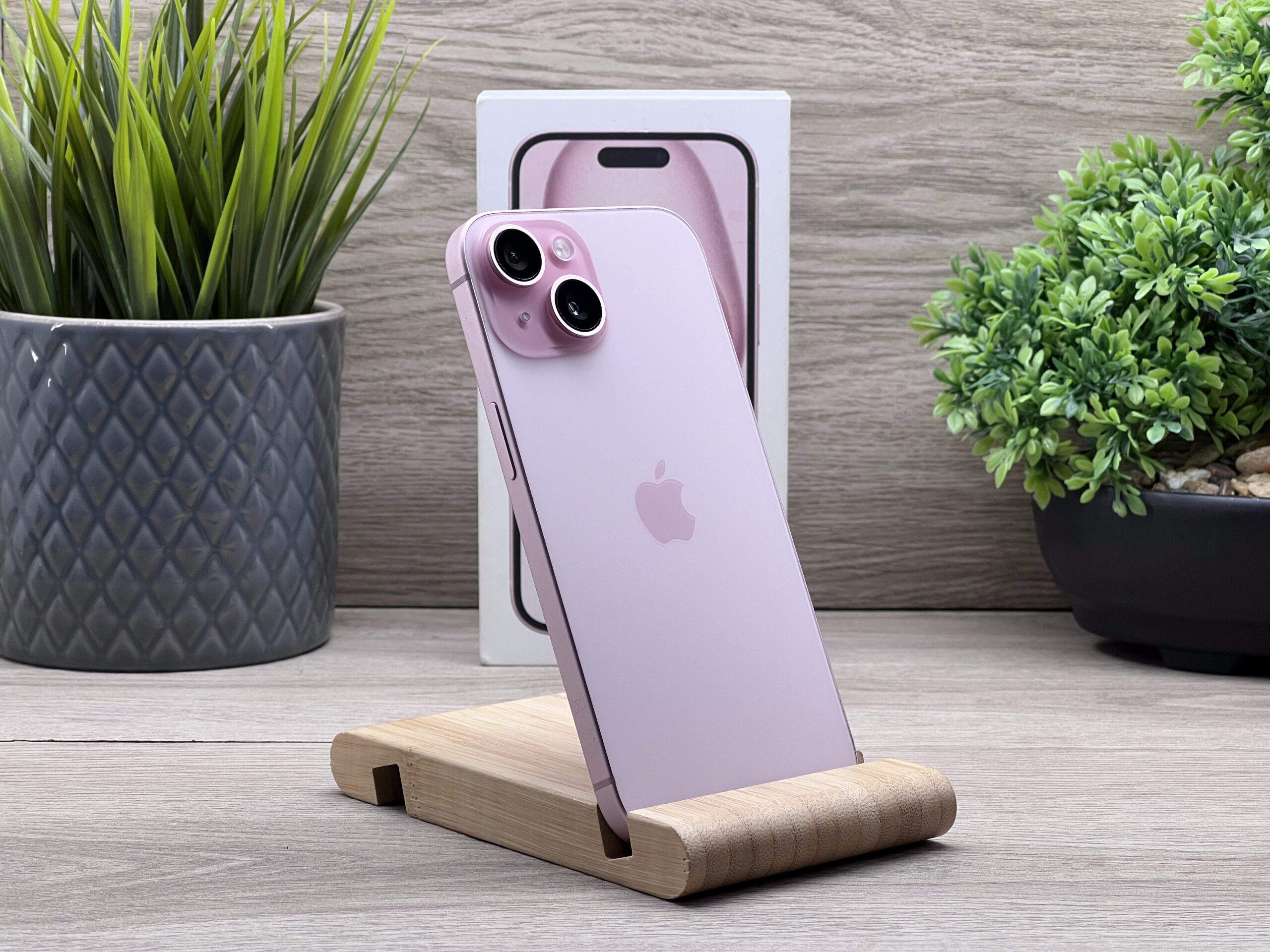 Hibátlan iPhone 15 Pink 128GB 2 ÉV Garanciával Számlával Aksi 100%