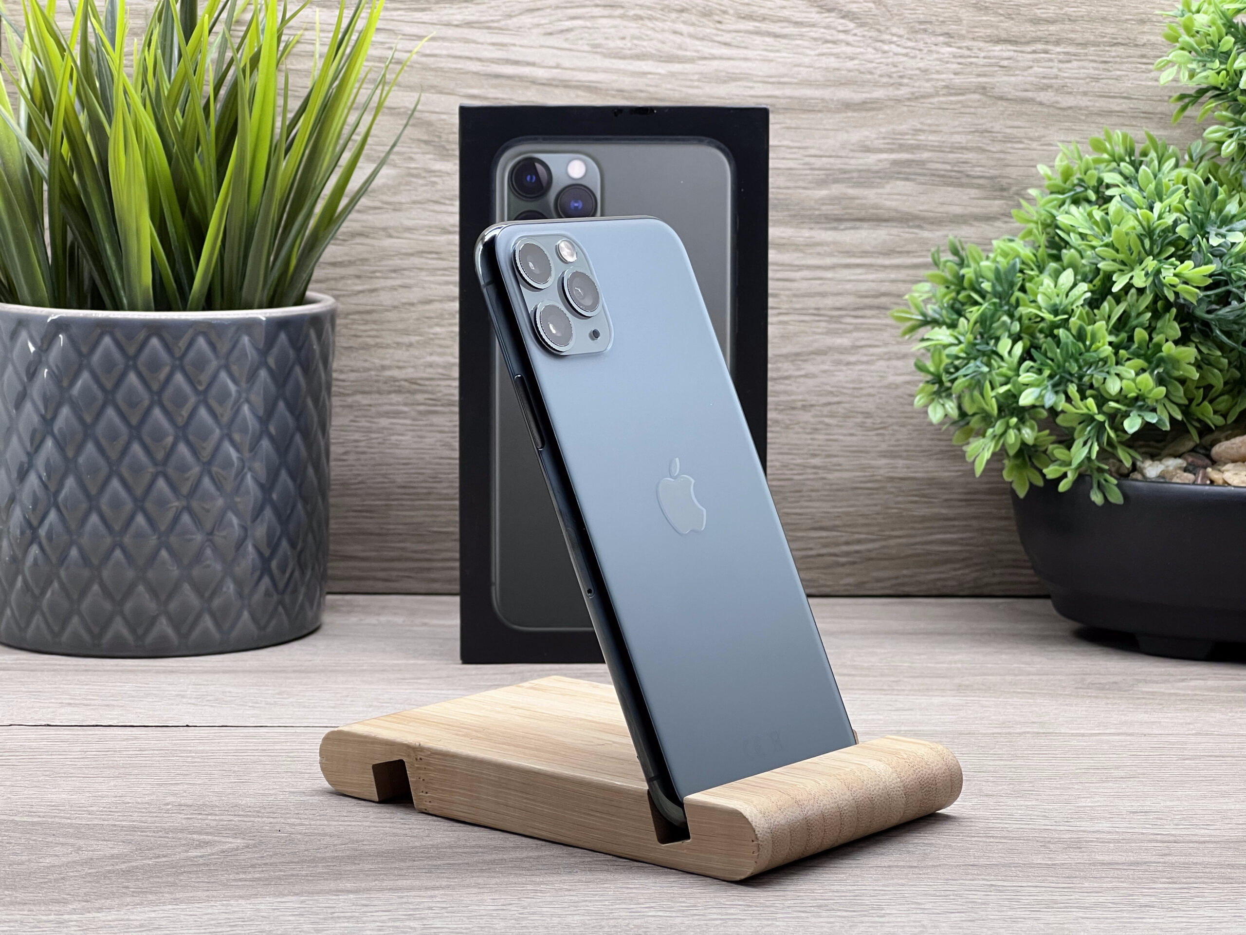 iPhone 11 Pro Midnight Green 64GB 2 ÉV Garanciával Számlával Aksi 100%