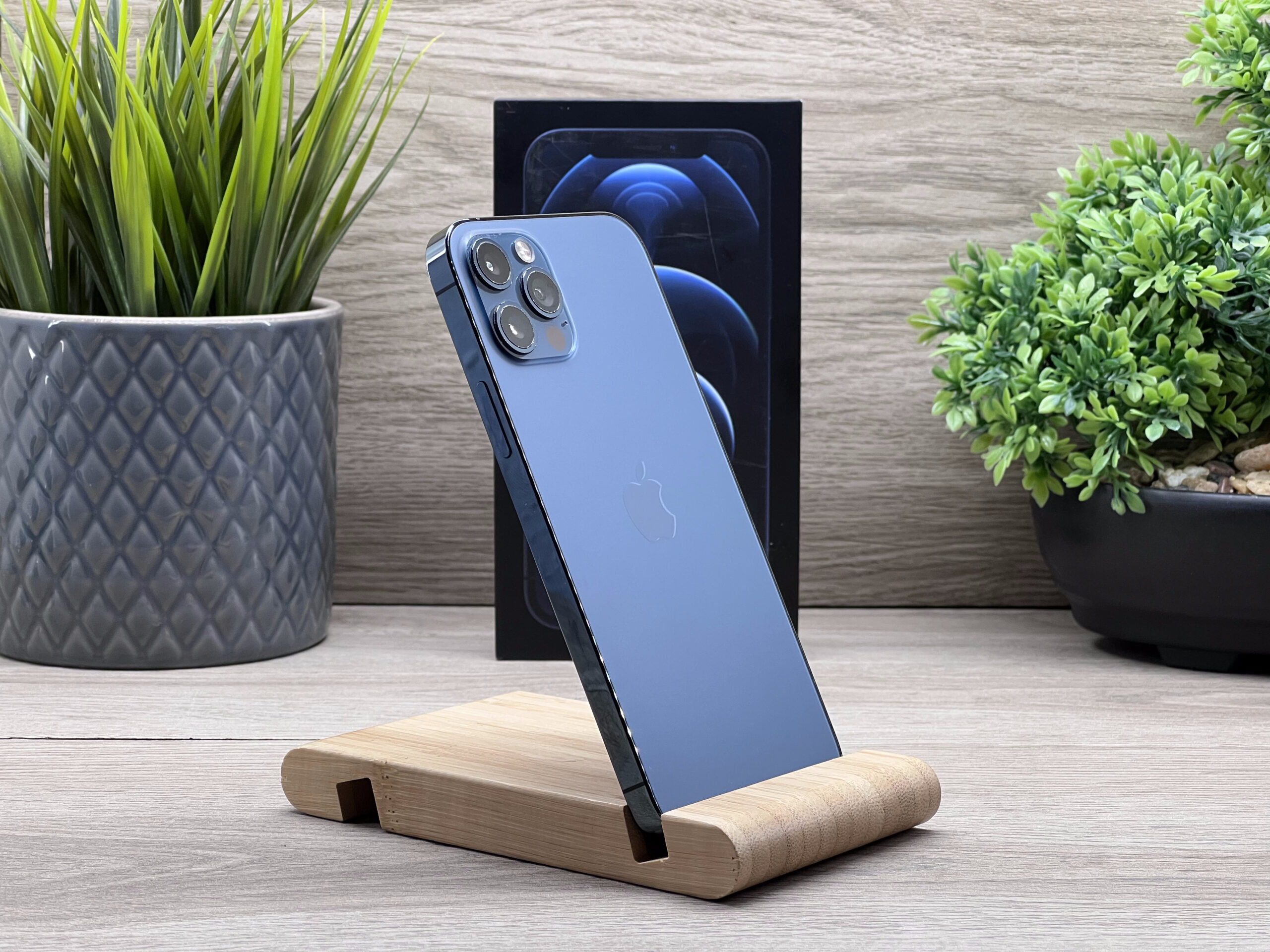 Hibátlan iPhone 12 Pro Pacific Blue 256GB 2 ÉV Garanciával Számlával Aksi 100%
