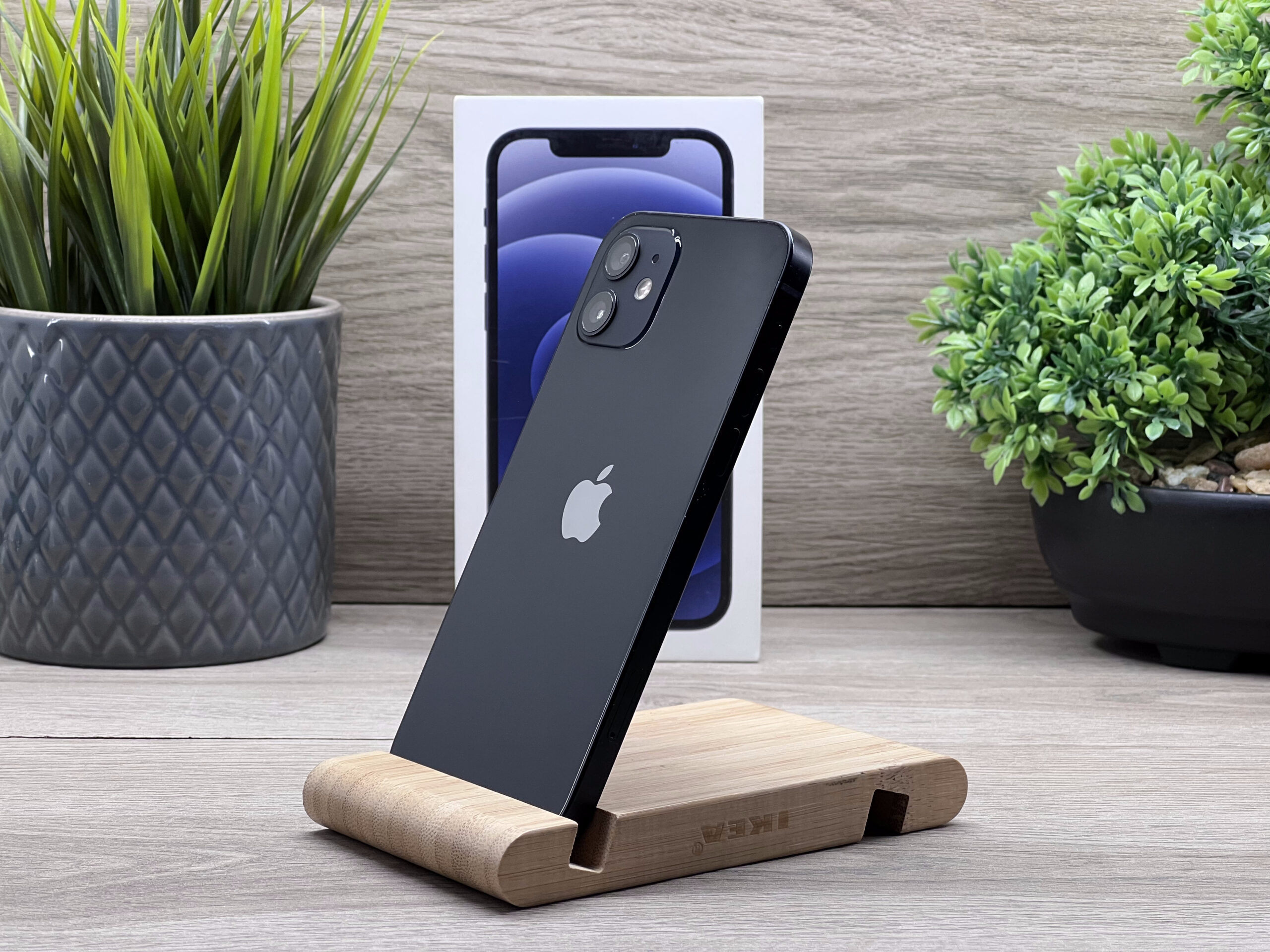 iPhone 12 Black 128GB 2 ÉV Garanciával Számlával Aksi 100%