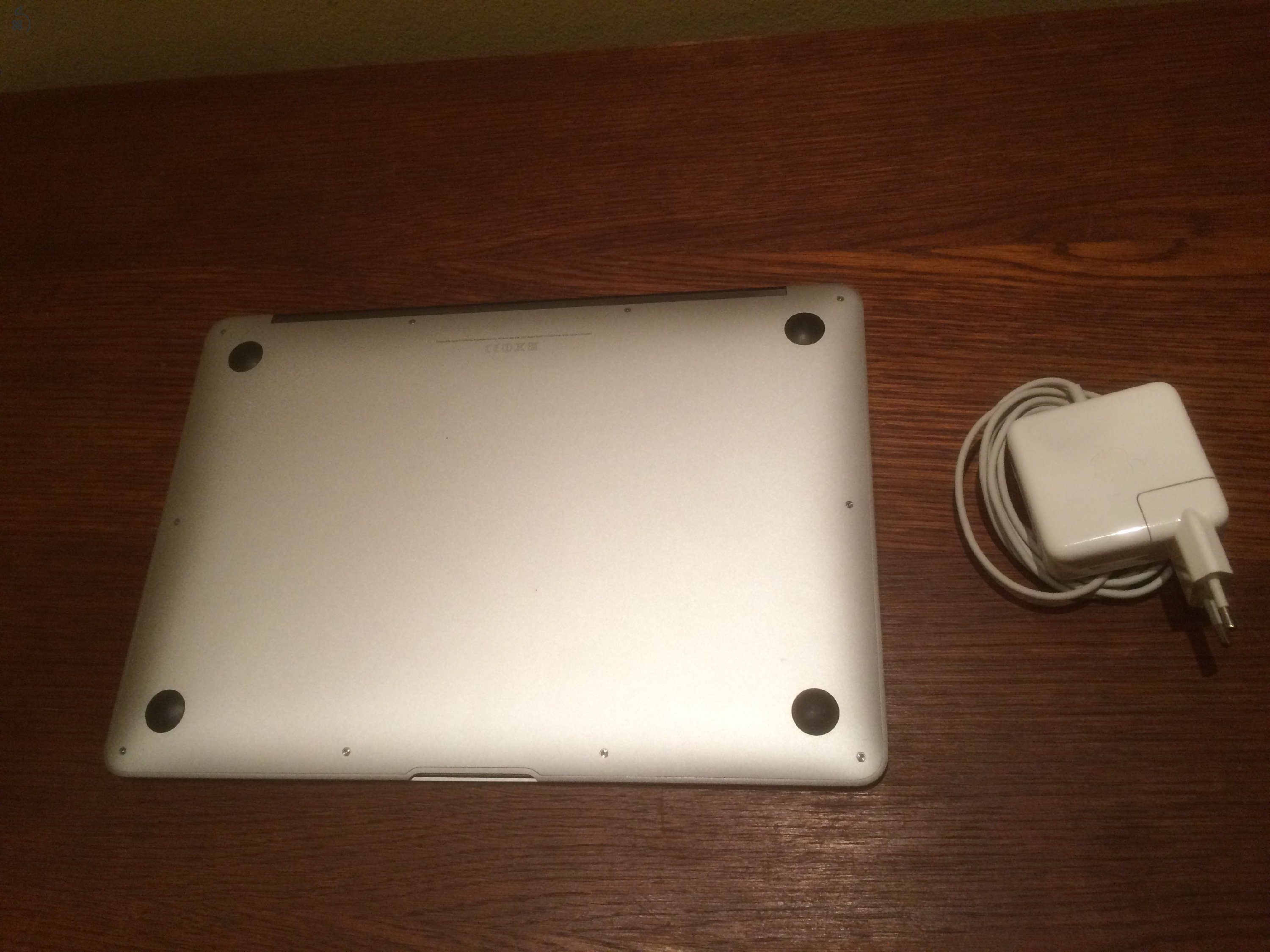 Apple Macbook Air i5