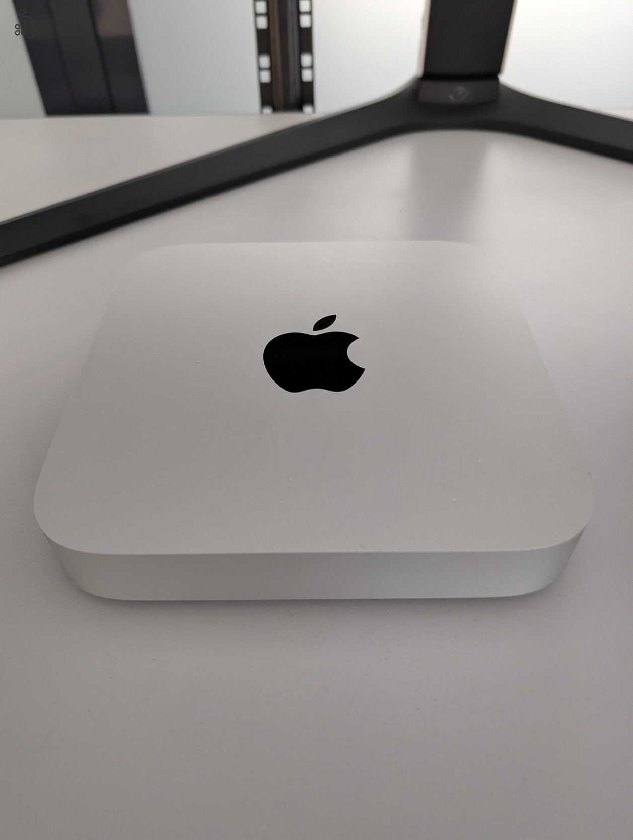 Apple Mac mini M2 Pro (2023) 16 GB / 512 GB + Satechi USB-C Hub Karcmentes, újszerű