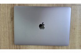 Apple MacBook Pro 13.3