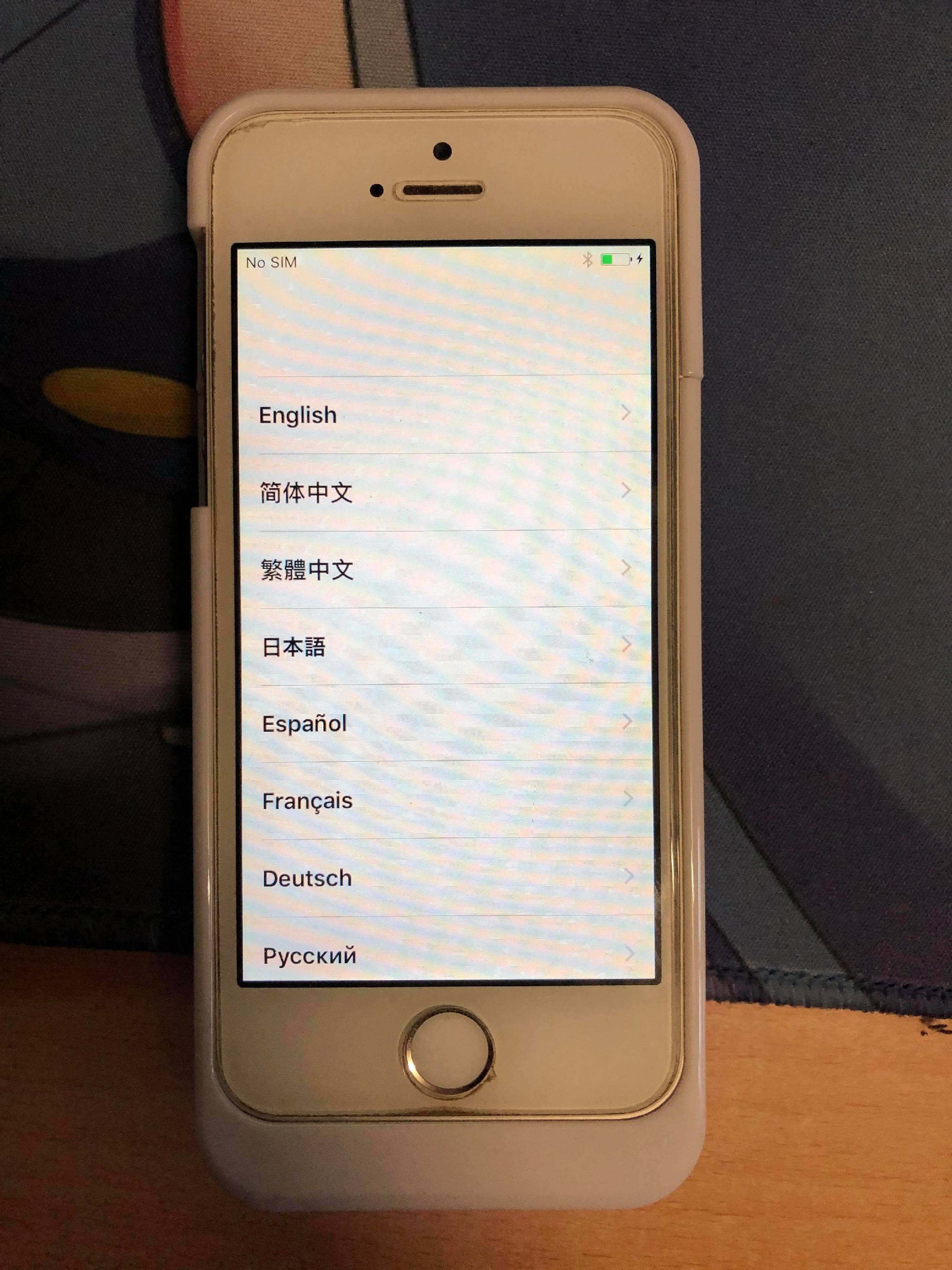Eladó használt Apple Iphone 5 16GB ezüst független telefon