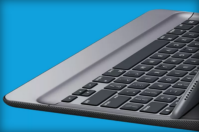 iPad Pro billentyűzeten dolgozik a Logitech