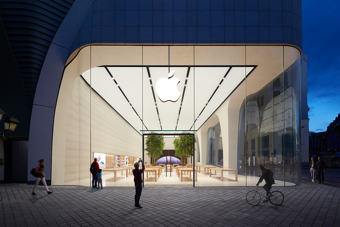 Megnyílt a Jony Ive által designolt Apple store! Nézd meg!