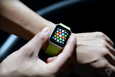 Elindult a Google Maps Apple Watch-on