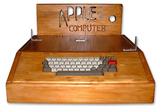 905 000 dollárért adtak el egy működő Apple 1 gépet 