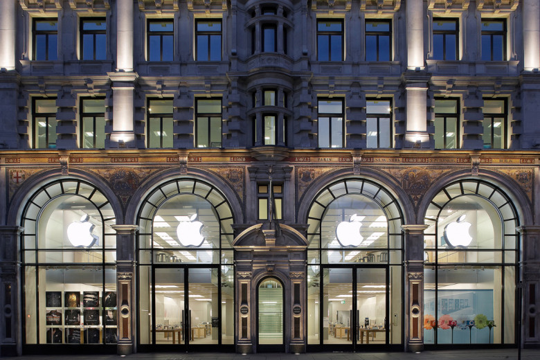 Egy csalódott ügyfél kártérítési pert indított az Apple ellen