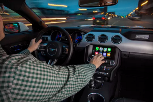 Bekerül az Apple CarPlay a Ford autóiba