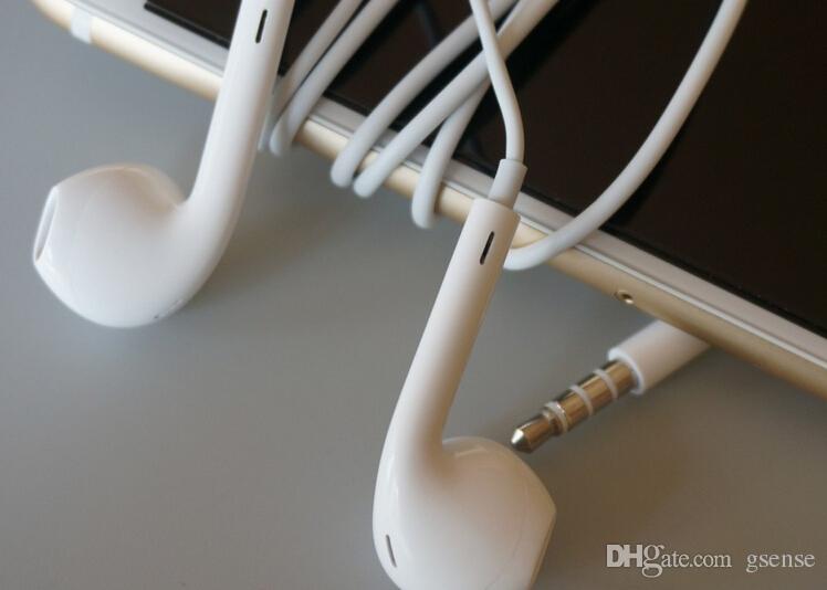 Képek az új Apple Lighting fülesről. [Frissítve]