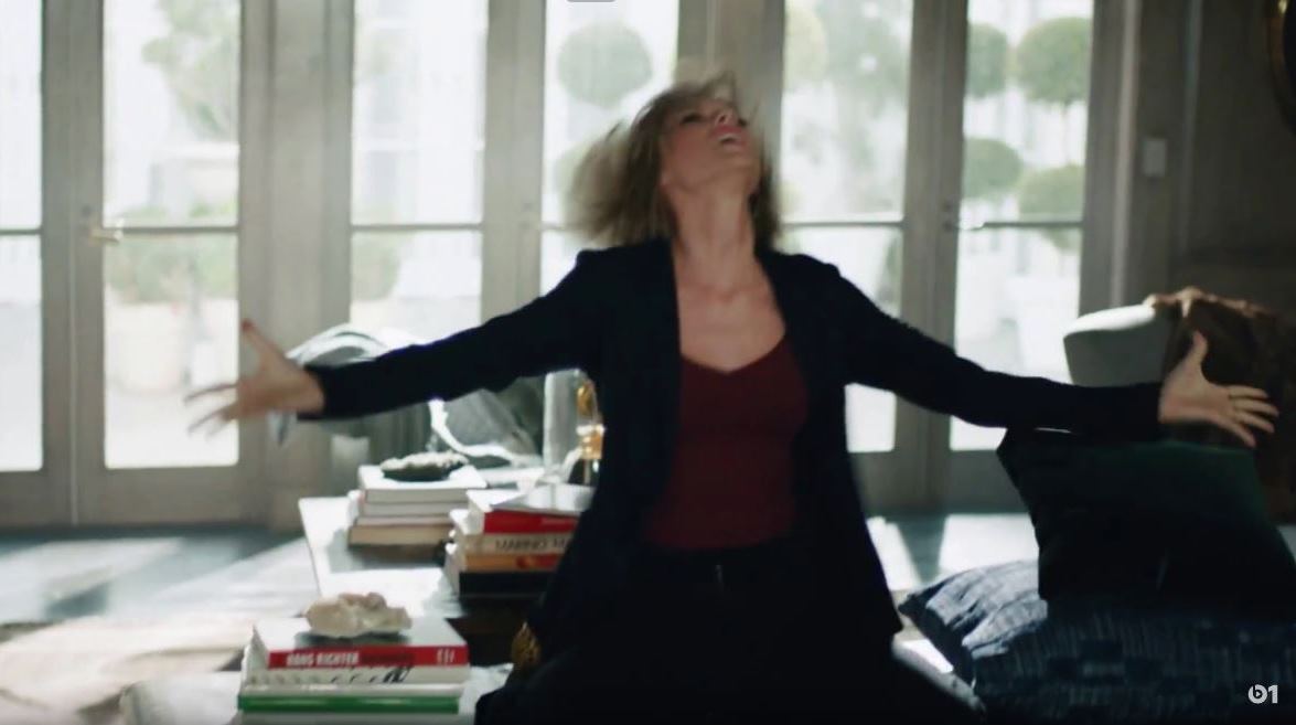 Taylor Swift táncikál a legújabb Apple Music reklámban
