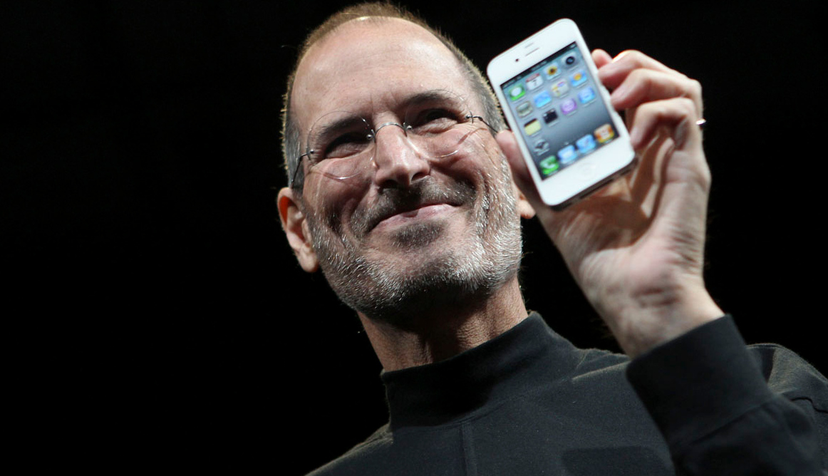 Elképesztő: 10 milliárd dollárra perli az Apple-t egy férfi