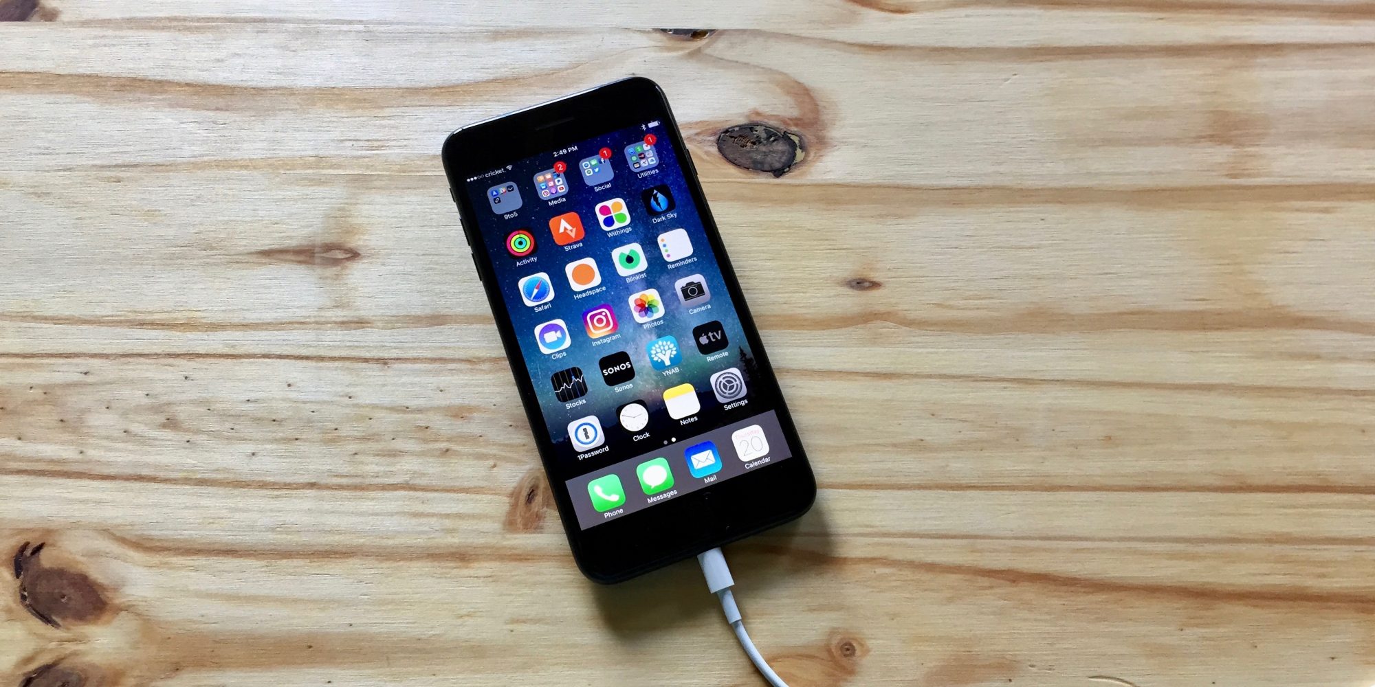 Vezeték nélküli töltési mód kerülhet az új iPhone-okba