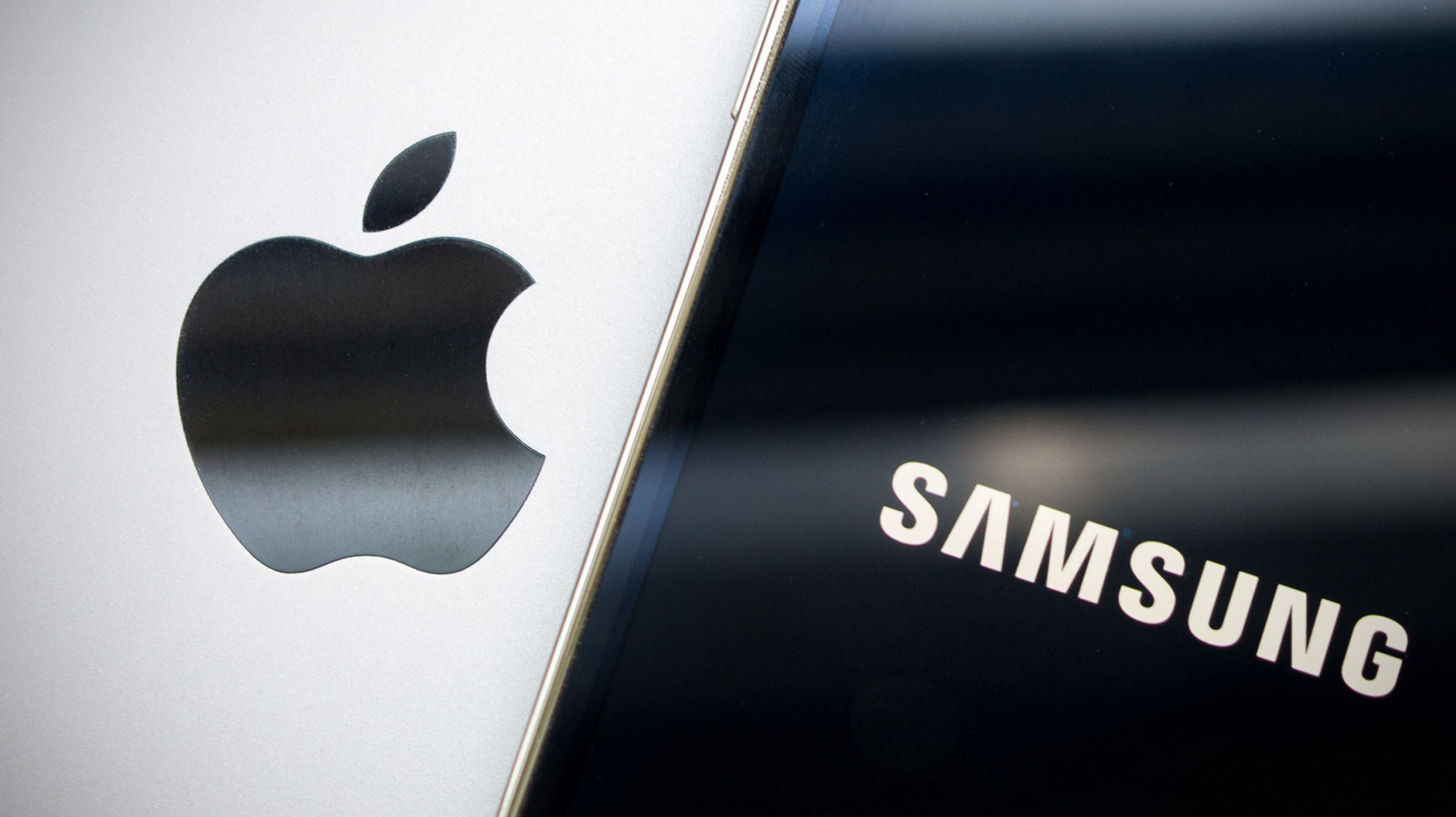 A Samsung letaszította a trónról az Apple-t