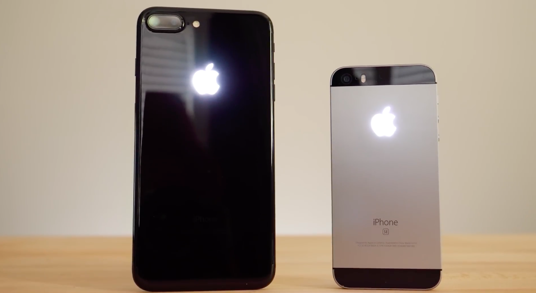 Megérkezett az iPhone X-hez is a világító Apple logó [videó]