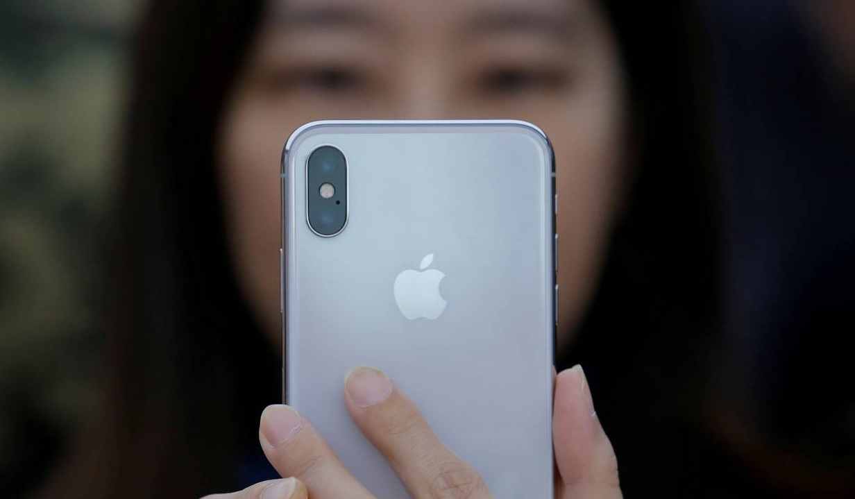 Olcsó kínai alkatrészekre vált az Apple