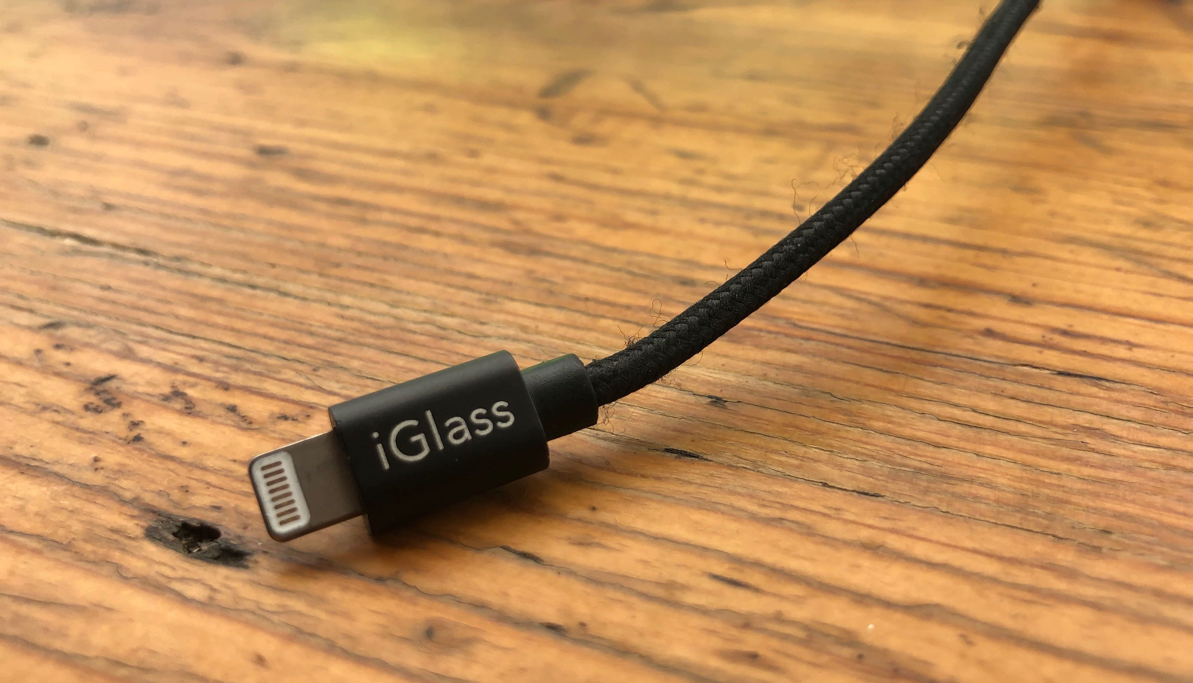 Tényleg olyan jó a fonott iGlass Lightning Cable?