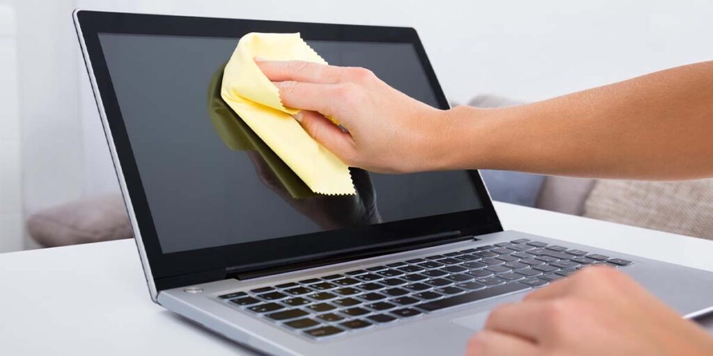 Hogyan tisztítsd meg helyesen a Macbook-od képernyőjét?