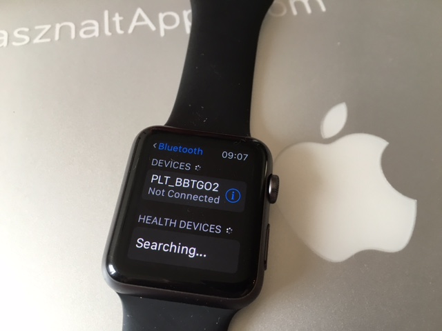 Először is párosíts egy Bluetooth-os fejhallgatót az Apple Watch-csal!