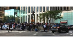 Apple Store New York Fifth Ave regal 8:00 Kép-AppleInsider