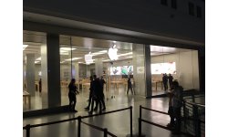 London ma reggel 7:20h semmi sor, de kizárólag csak azok kaphattak telefont akik online előrendelték